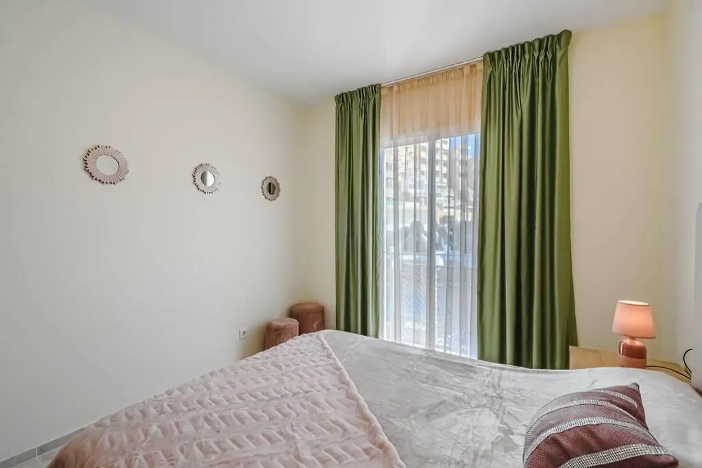 Orlando. Amazing Location. Completely Renovated! Apartment Costa Adeje  0*, Costa Adeje (Tenerife) Spain